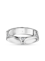 Кольцо с бриллиантом