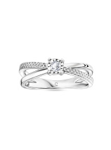 Кольцо с бриллиантом