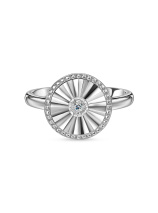 Кольцо с бриллиантом